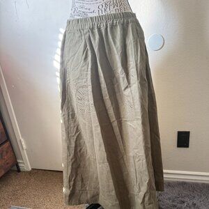 NWT Oysho Midi Army green Skirt
